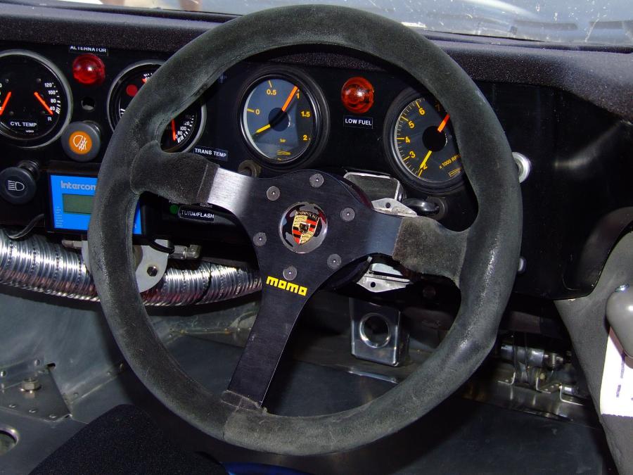 Панель приборов Porsche 956 C Coupe 1982 года  (фото 60 из 81)